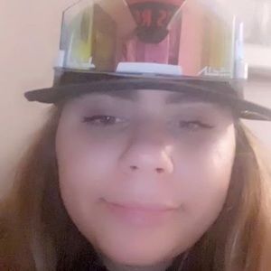 Meet your Posher, Eva